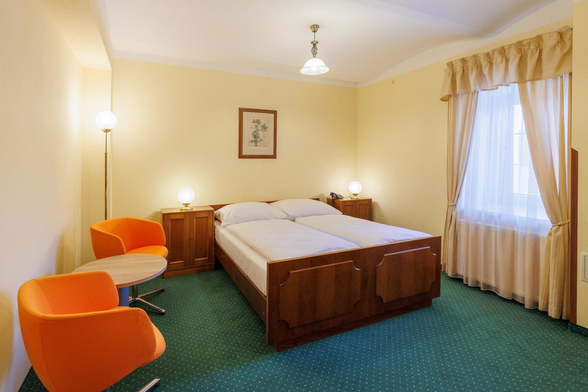 Hotel U Zamecku Cihelny Karlsbad Eksteriør billede