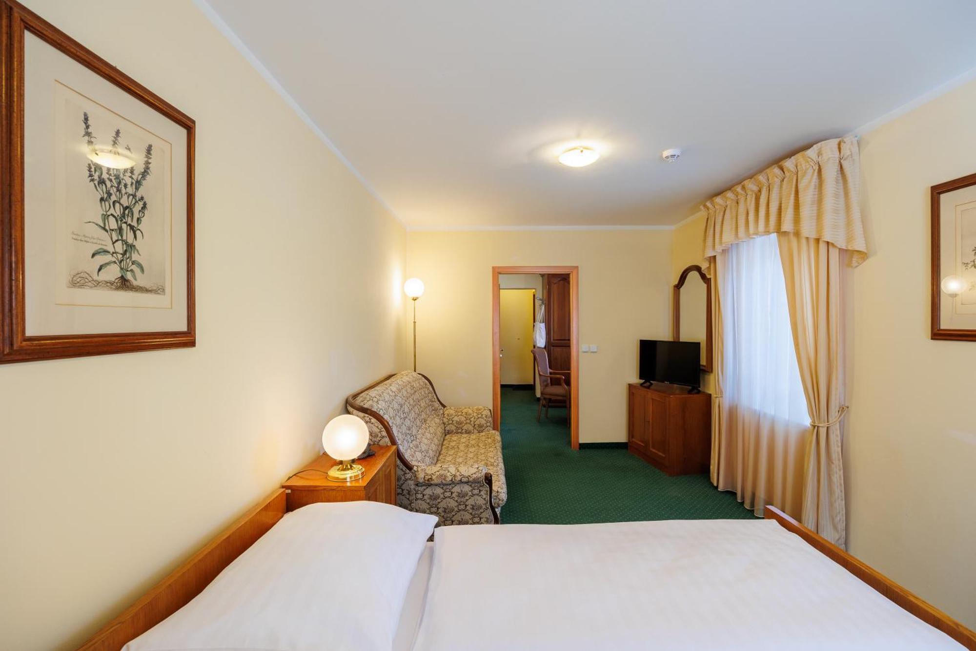 Hotel U Zamecku Cihelny Karlsbad Eksteriør billede